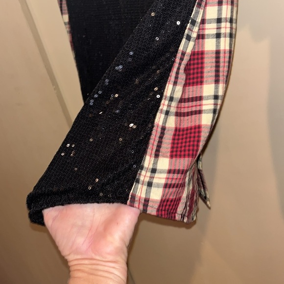 BlankNYC ladies western wear snap down plaid front /sequined back top size sm - Picture 13 of 16